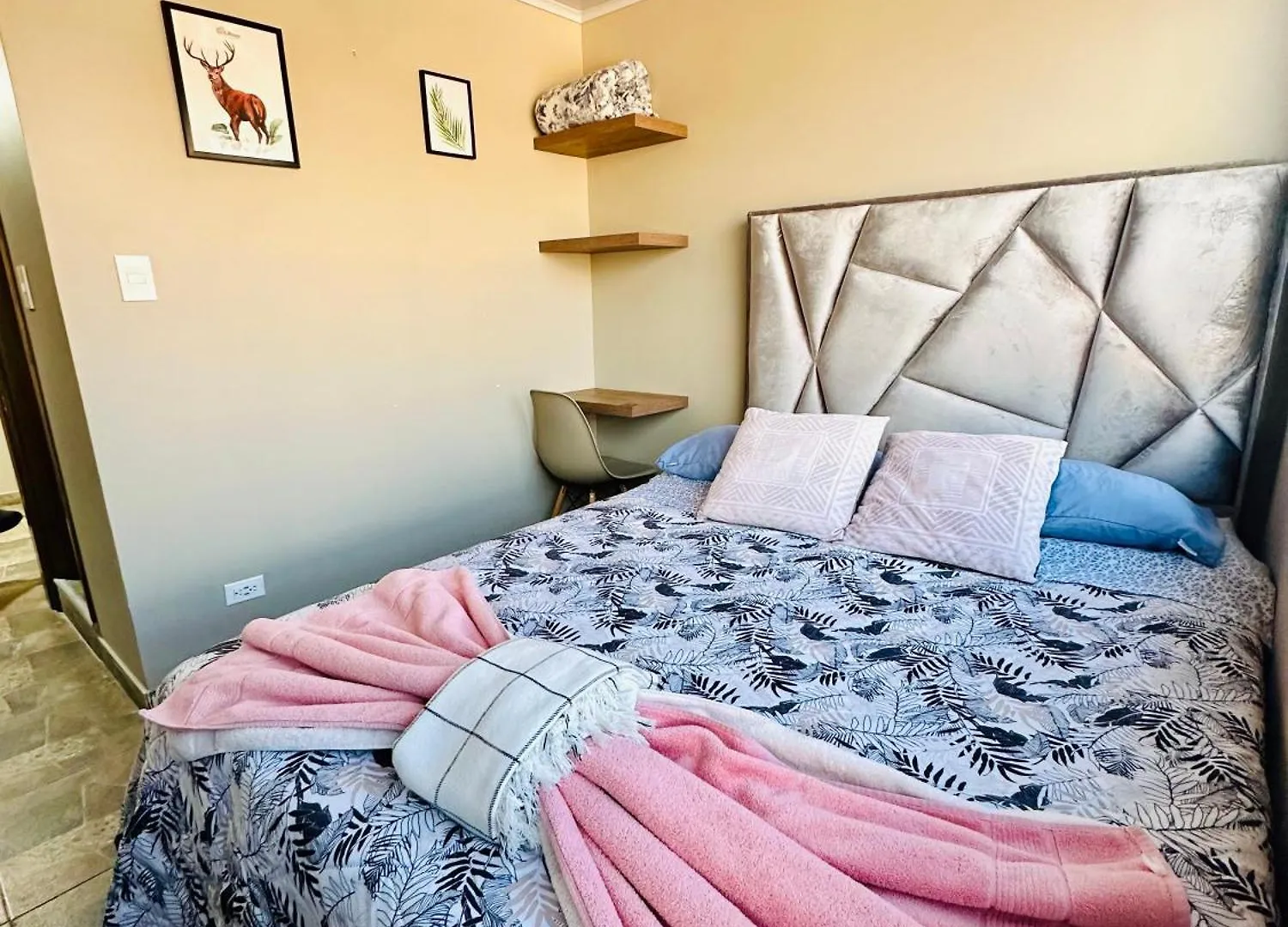 Private Room Close To The Dorado Airport Bogota Bed & Breakfast